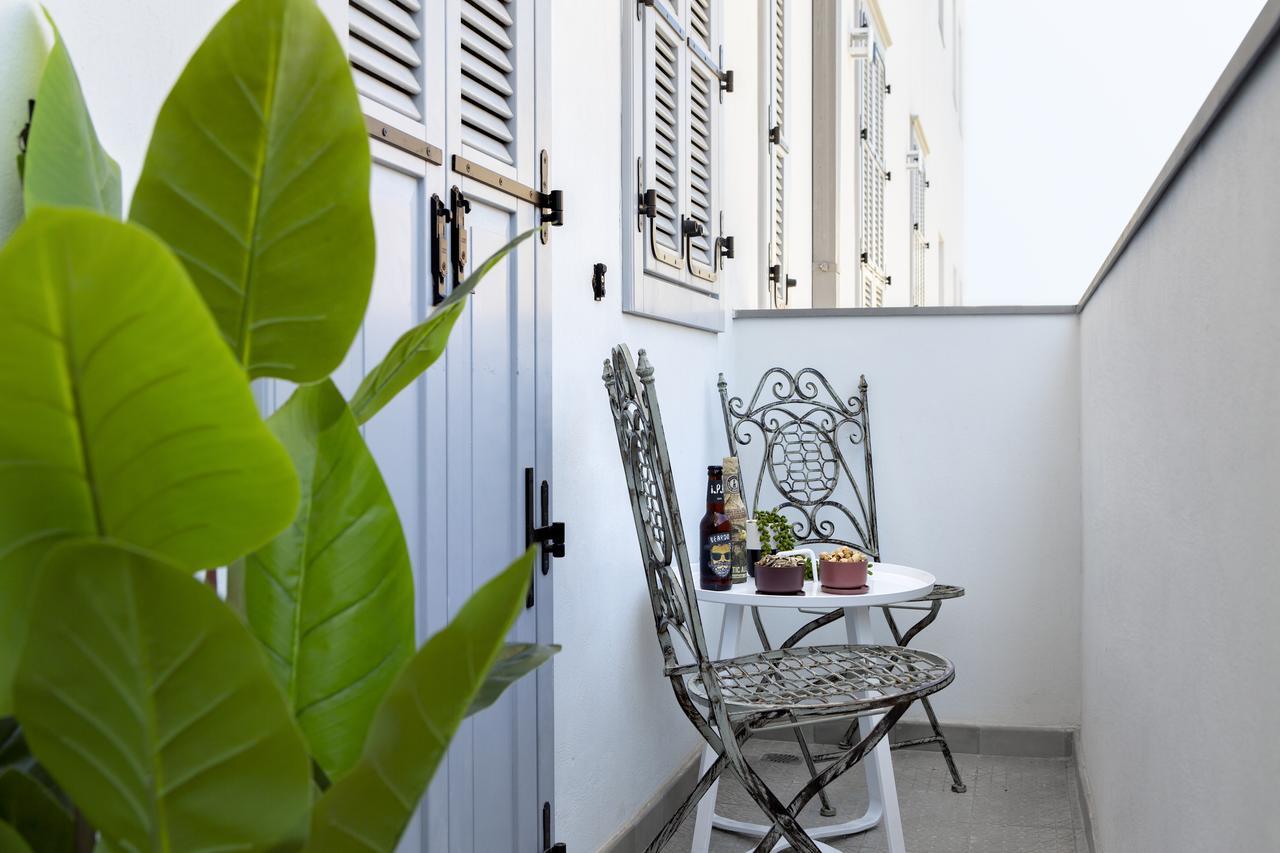 Mr. Katinsky - By Tlv2Go Apartment Tel Aviv Exterior photo